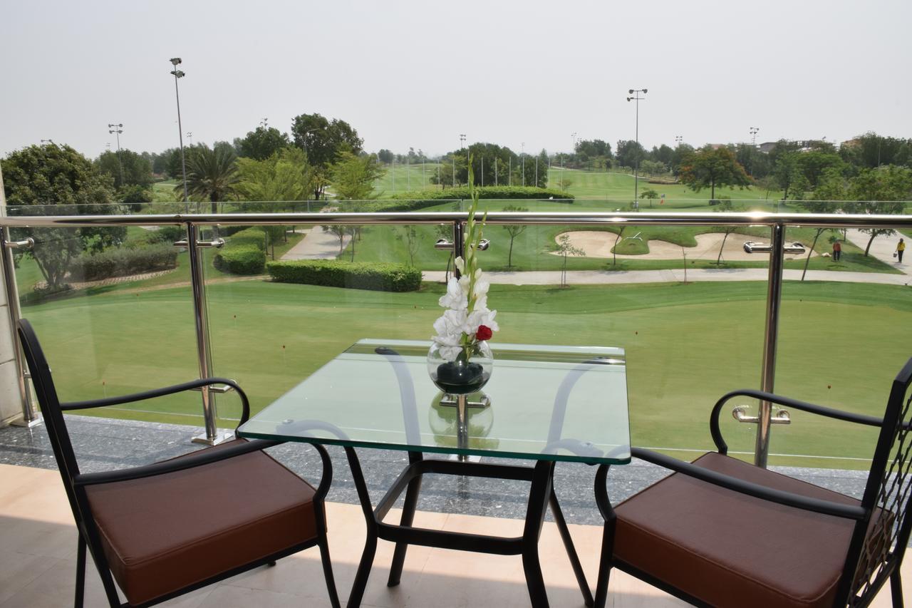 Готель Defence Raya Golf & Country Club Лахор Екстер'єр фото